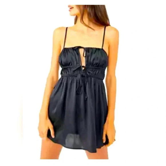 Free People Meant to Be Mini Slip Dress Size M black bohemian 🙌🏻✨⏰💭🤝⌛️NWT - Picture 1 of 5